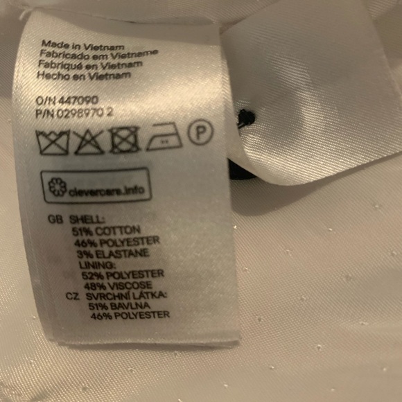 H&M white/Ivory blazer size 2 - Picture 3 of 3